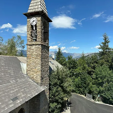 Отель Le Prieure 2*