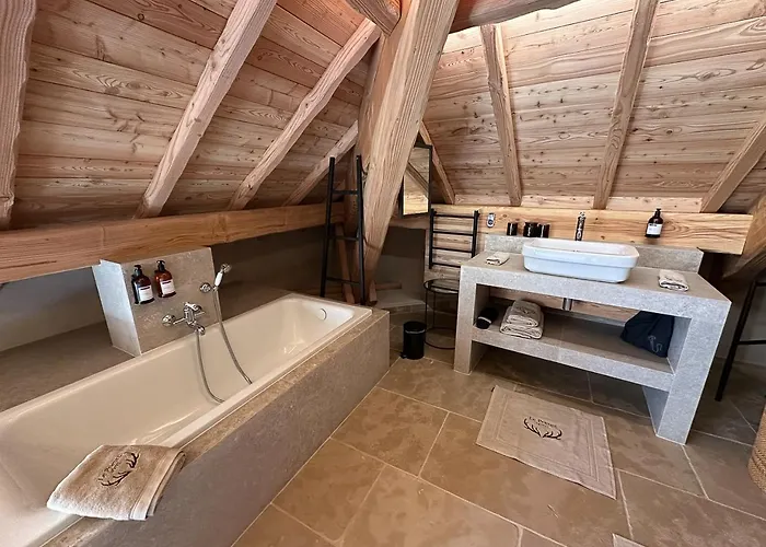 Le Prieure 4* Uvernet-Fours